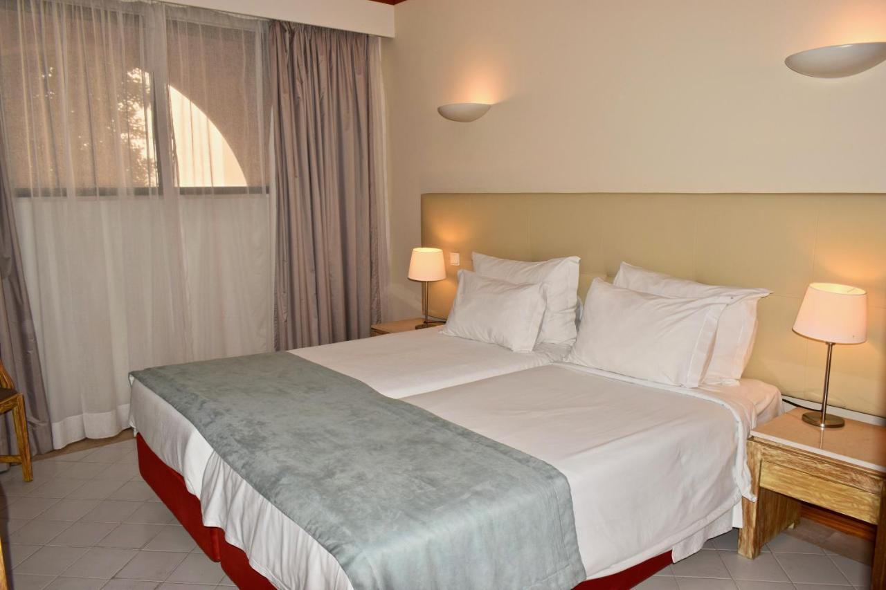 Clube Oceano Apartments アルブフェイラ エクステリア 写真